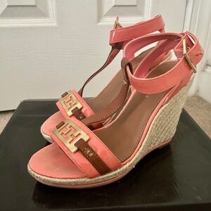 Tommy Hilfiger T-Strap Wedge Goldtone Hardware Heeled Sandal, Size 7, Orange